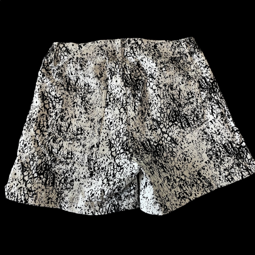 NWT Black and white NU women’s shorts - Picture 2 of 3